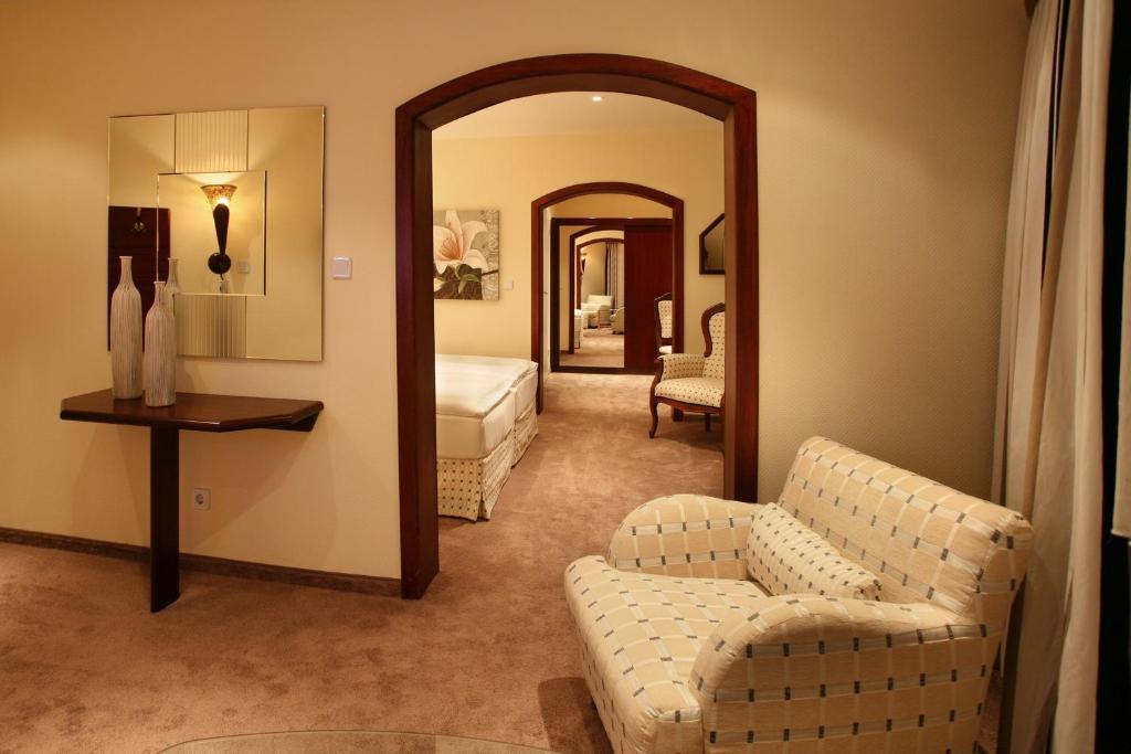 Hotel & Spa Waldecker Hof Виллинген Экстерьер фото