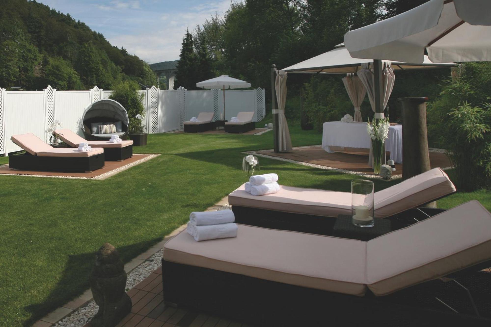 Hotel & Spa Waldecker Hof Виллинген Экстерьер фото