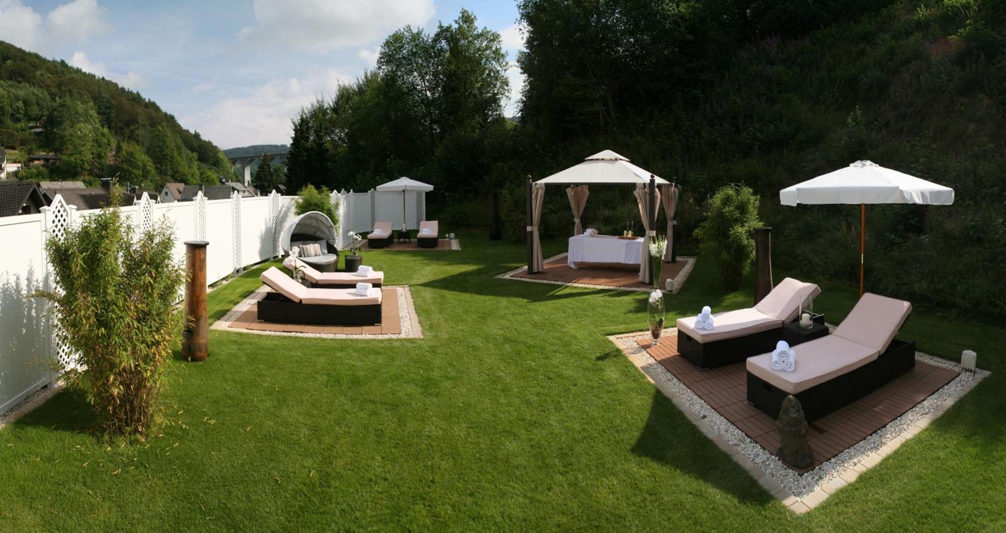Hotel & Spa Waldecker Hof Виллинген Экстерьер фото